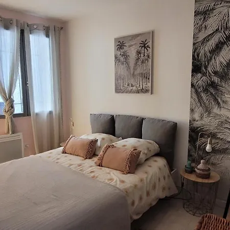Vintage Apartment